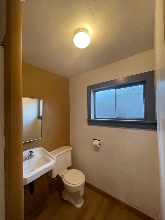 Photo - 576 Main St Unit 576 Main #A [PRM: Marlene]