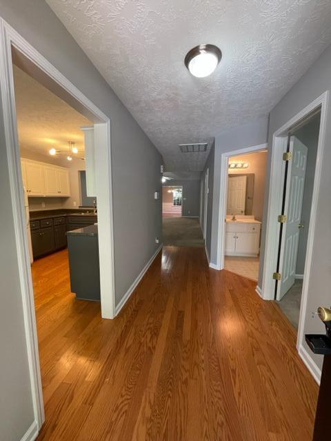 Photo - 181 Kendallwood Ct