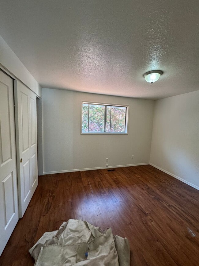 Photo - 2 Bedroom 1 Bath Home in Homeowners Association