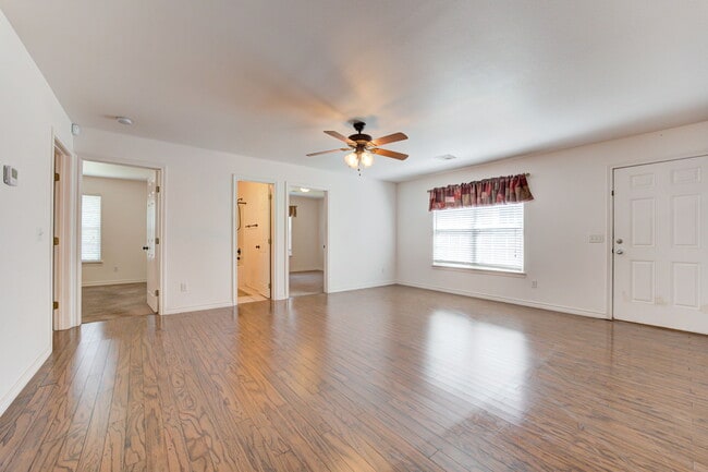 Photo - 3727 Cedar Ridge Dr