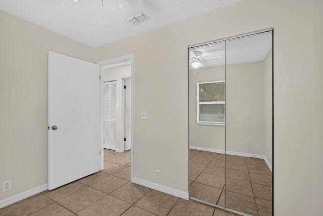 Photo - 308 Fern St