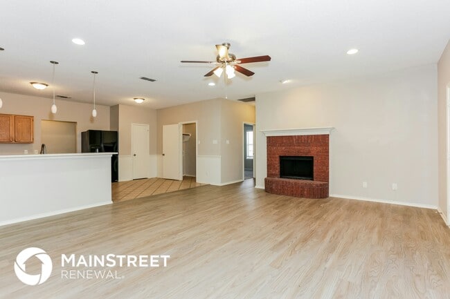 Photo - 815 Ackers Dr
