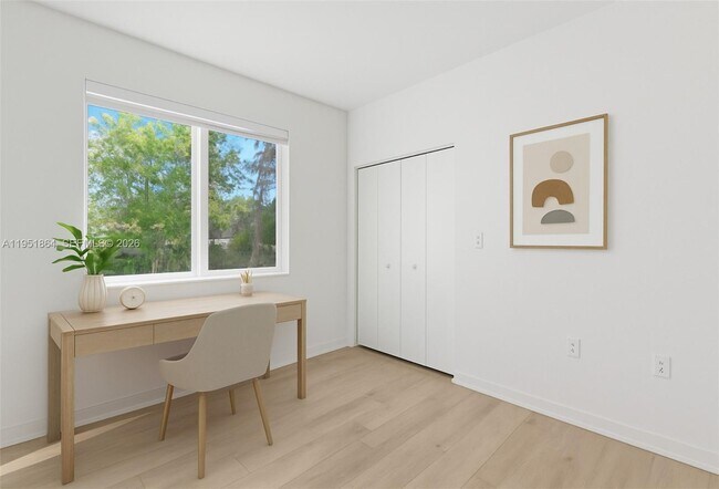 Photo - 170 NW 158th St