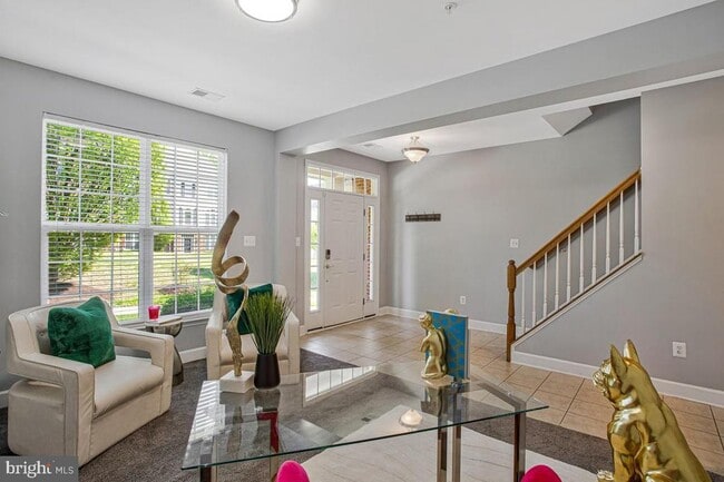 Photo - 505 Jurgensen Pl