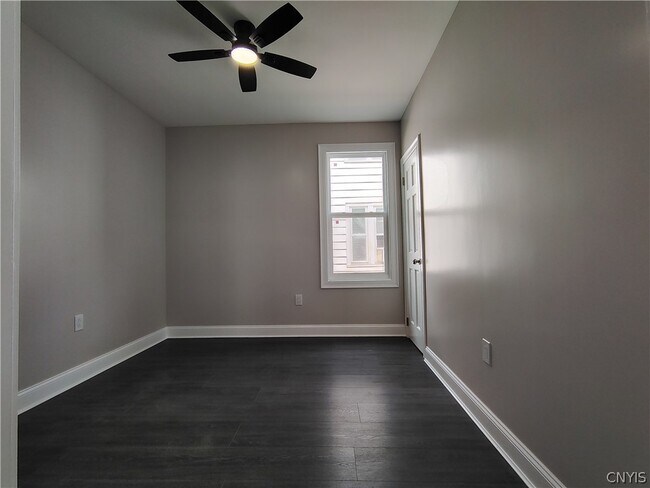 1539 Taylor Ave