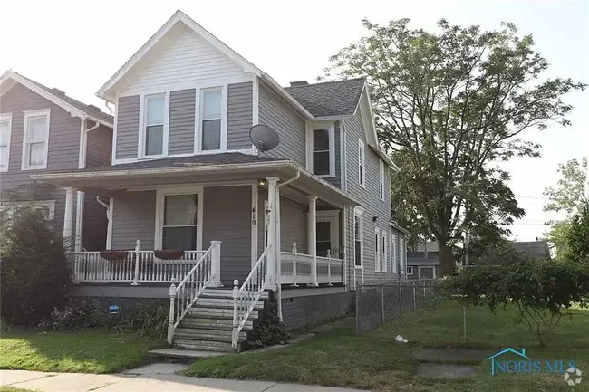 Building Photo - 419 Western Ave Rental