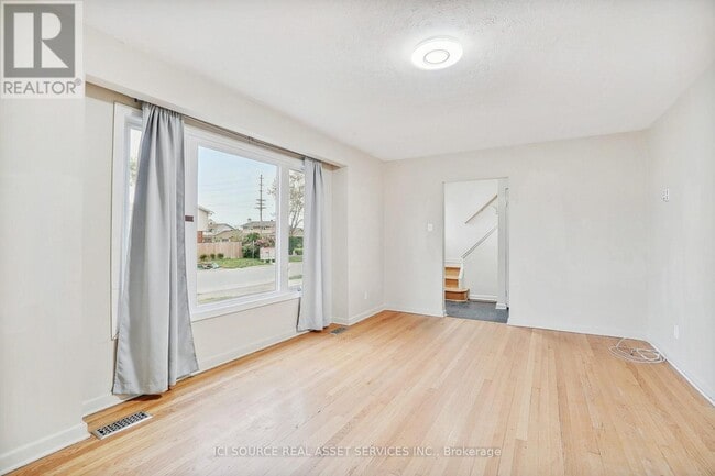 Photo - 1391 Claymor Ave