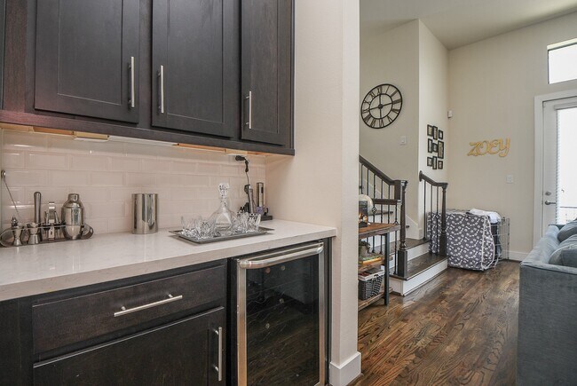 Photo - 1204 Fowler St