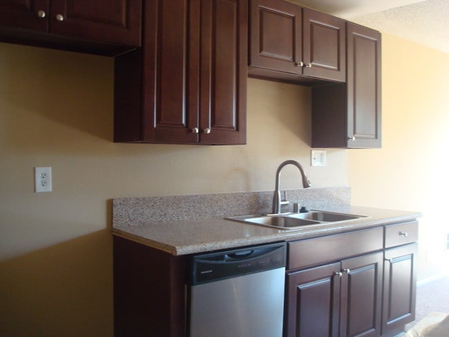 Photo - 5950 Canterbury Dr Unit C214
