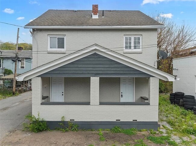 Building Photo - 1305 Airbrake Ave Unit 1303