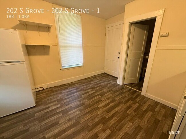 Photo - 202 S Grove St Unit 1