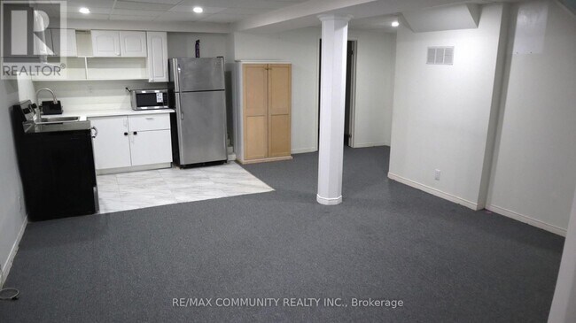 Photo - 1556 Dellbrook Ave