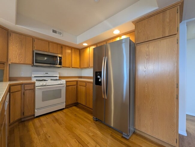 Photo - 2bd/2ba Edmonds Condo Unit B302