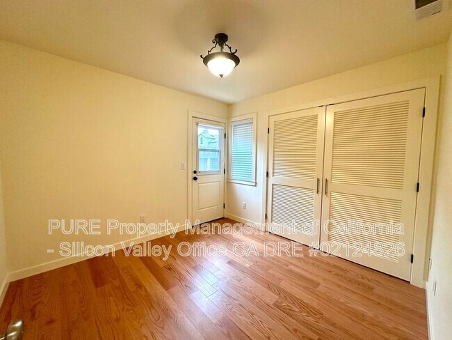 Photo - 125 Dake Ave Unidad A