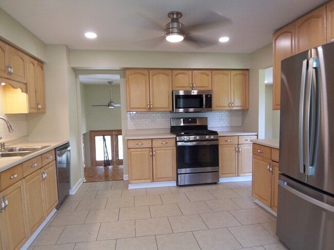 Photo - 3835 Winston Dr