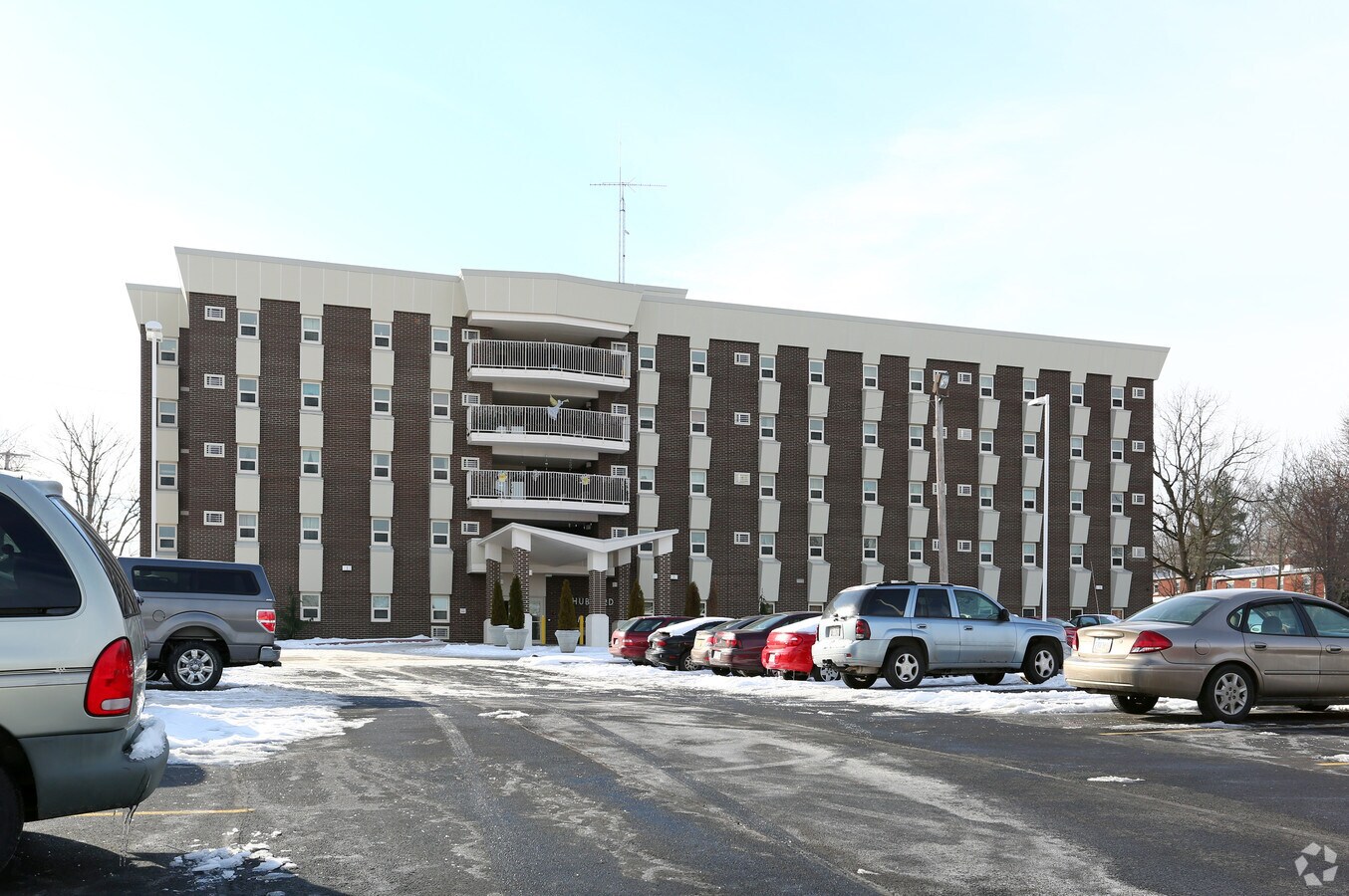 Photo - Hubbard Manor