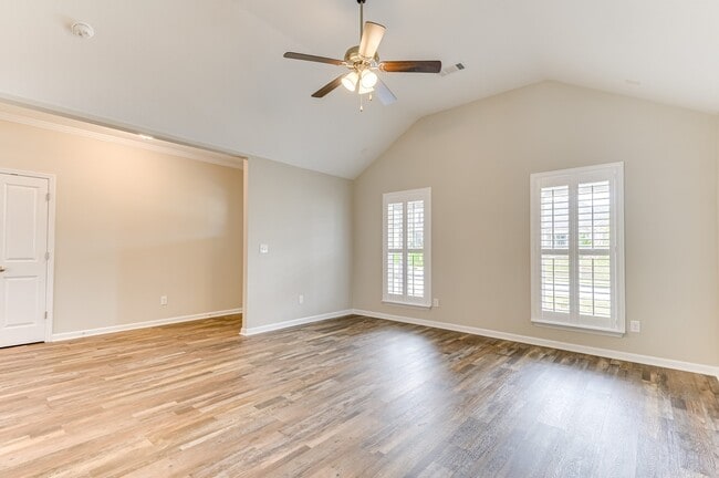 Photo - 157 Dublin Lp