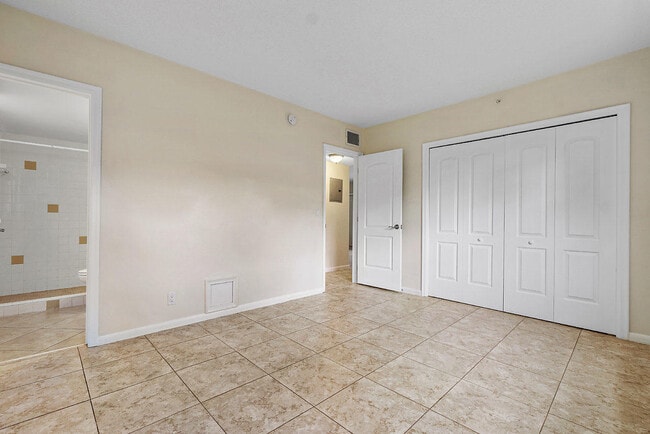 Photo - 701 NE 7th Ave Condo Unit 6