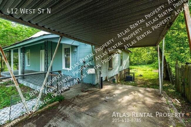 Photo - 412 West St N