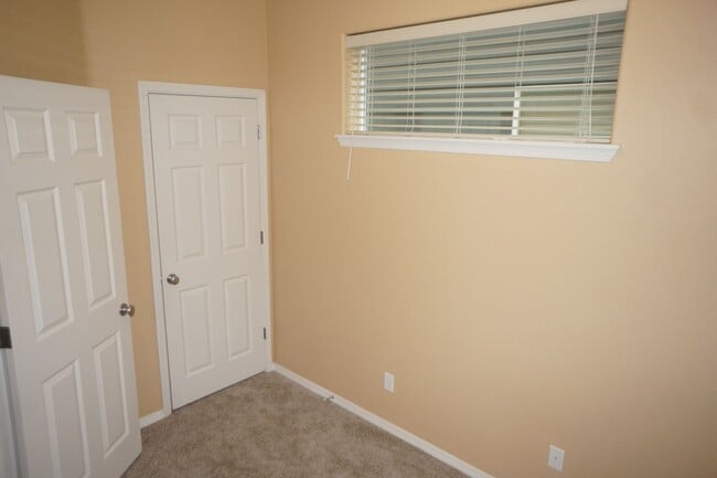 Photo - 4 bedroom Orenco Garden pet friendly house