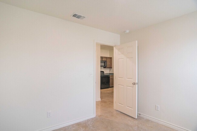 Photo - P2-2306 Duntov Drive Temple, TX 76504 Unidad B