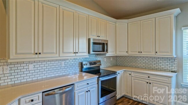 Photo - 108 Bunker Hill Ln