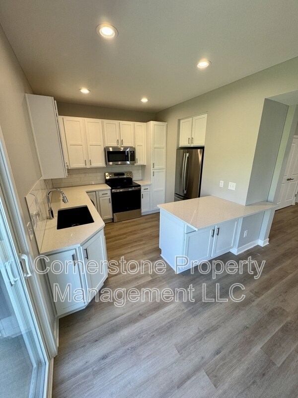 Photo - 8425 Valley Spring Dr