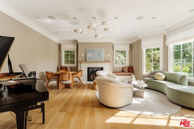 Photo - 957 Corsica Dr