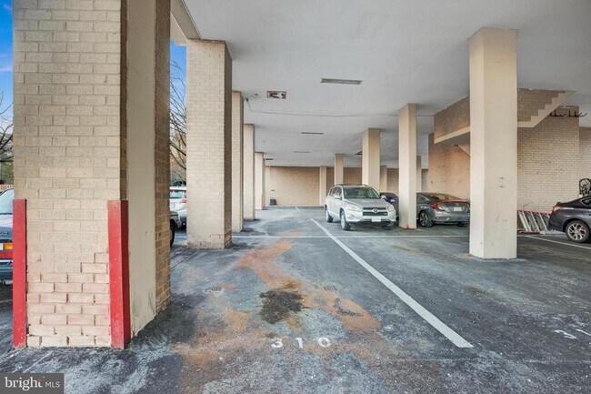 Photo - 5500 Holmes Run Pkwy Unidad 703