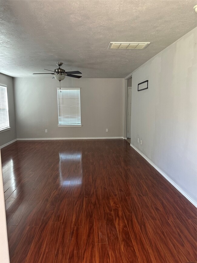 Photo - 11010 View Pointe Ln