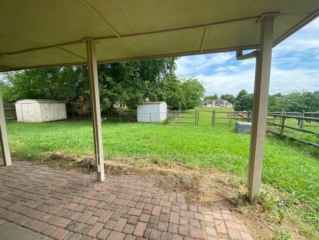 Photo - 712 West 119th Pl S