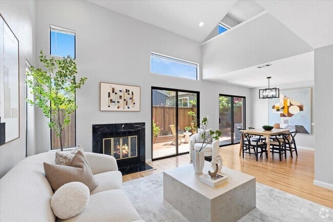 Building Photo - 1694 Nighthawk Terrace Rental