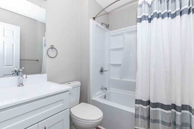 Photo - Ladera Woods