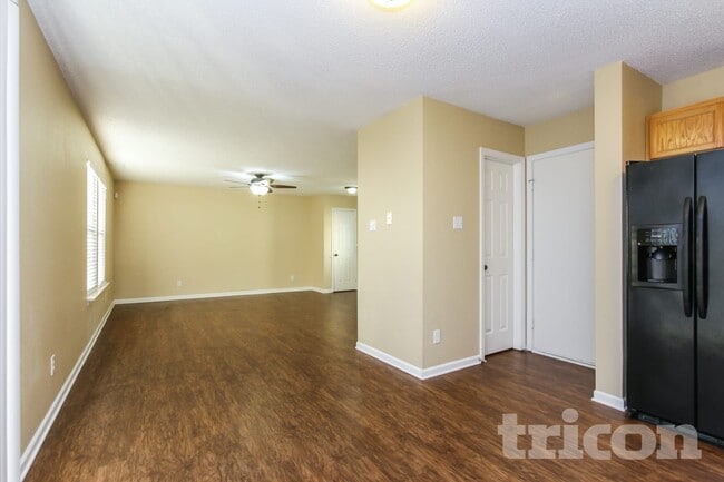 Photo - 151 Snowflake Cir