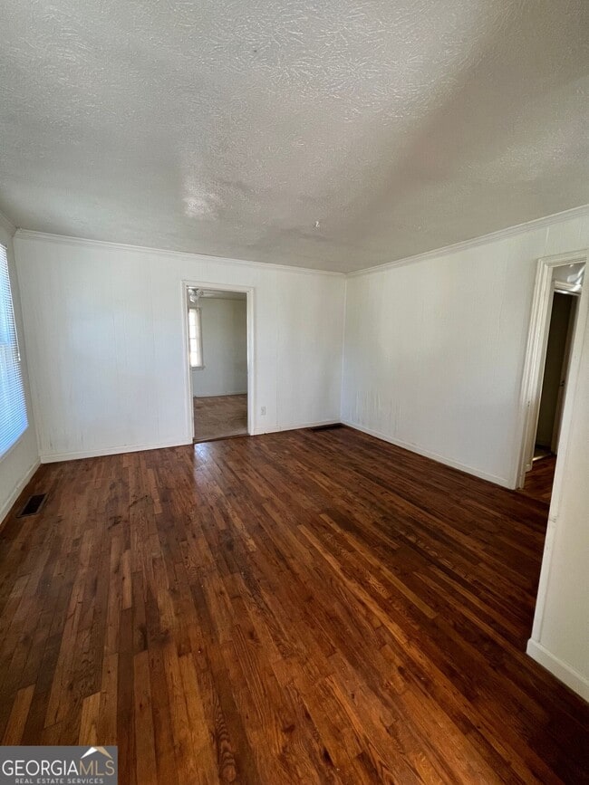 Photo - 145 Herring St