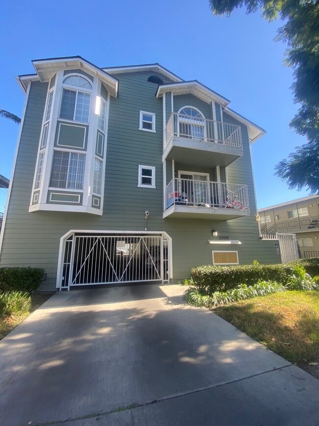 Photo - 1066 Coronado Avenue