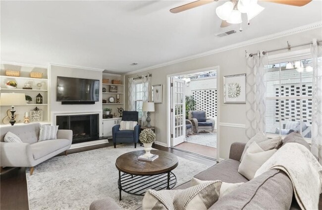 Photo - 1601 Executive Park Ln NE