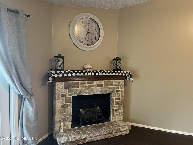 Photo - 636 Aquatic Dr