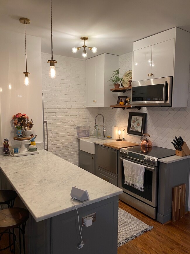 Photo - 1855 Calvert St NW Unit 1855 Calvert St NW #301