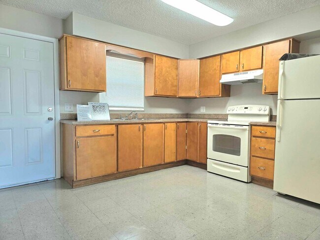 Photo - East Garden Street Unidad 603