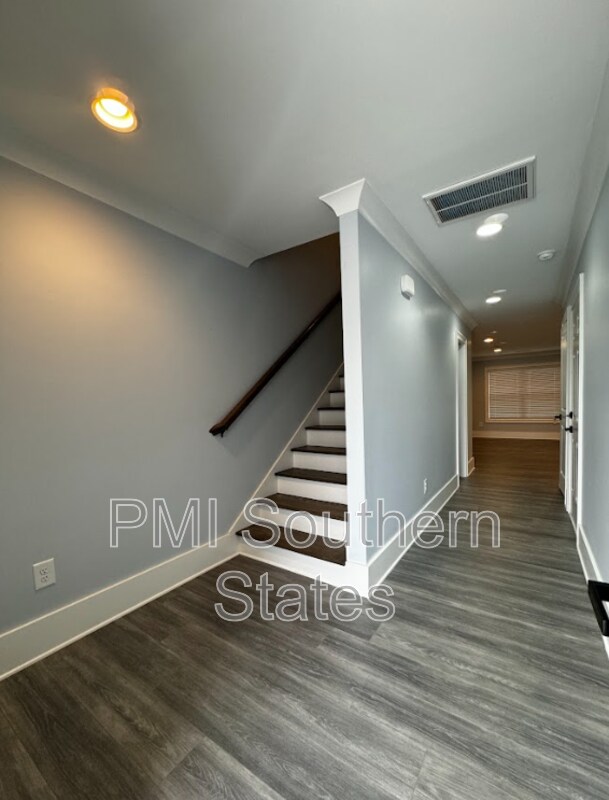 Photo - 103 Jones Ave