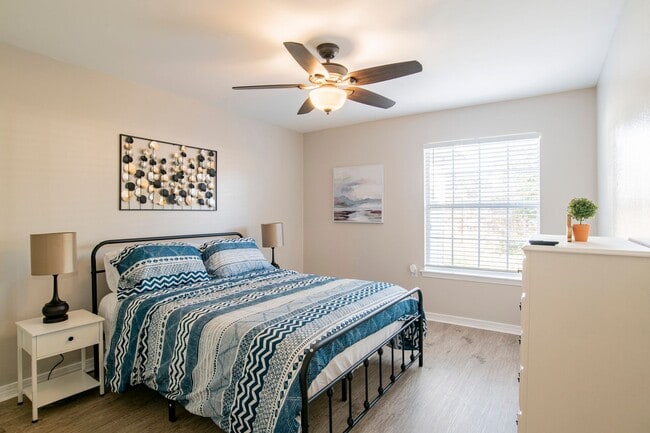 Welcoming & Bright 2 Bed/1 Bath Patiohome ... - Welcoming & Bright 2 Bed/1 Bath Patiohome ...