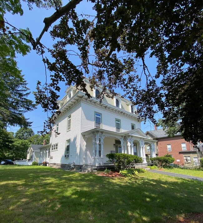 Photo - 31 Merrimack St