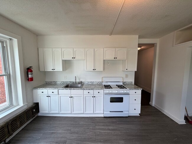 Photo - 639 Haws Ave Unit 2