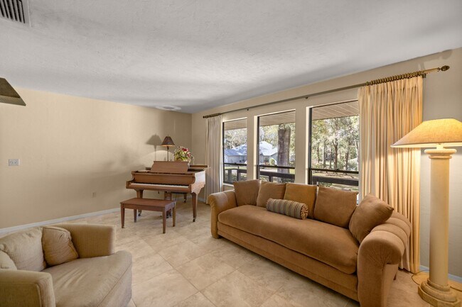 Photo - Comfort, Style & Space – 3 Bedroom Home in...