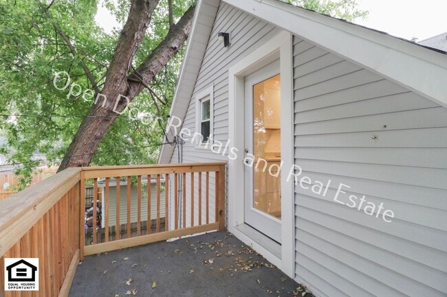Photo - 1315 Wall St Unit 1315 1/2 Wall St