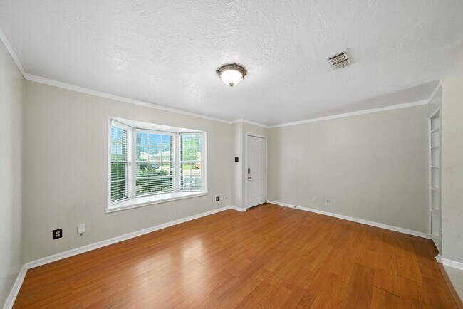 Photo - 10666 Hazelhurst Dr Unidad True
