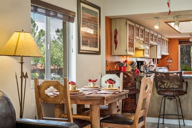 Photo - FURNISHED - SEDONA VOC - GOLF COURSE VIEWS!