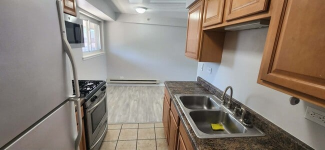 Photo - 1910 W Hatherleigh Ct