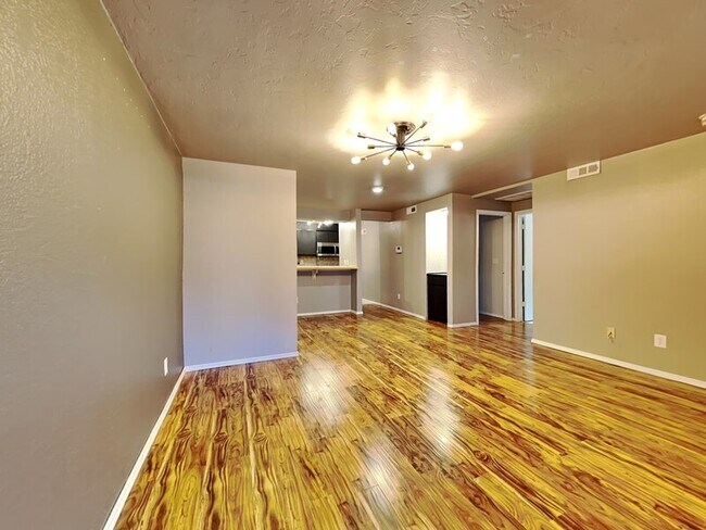 Photo - 901 NW 7th St